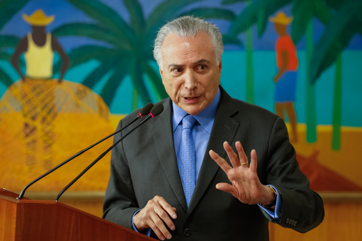 Temer diz ter aconselhado Moraes a procurar diálogo com Mendonça