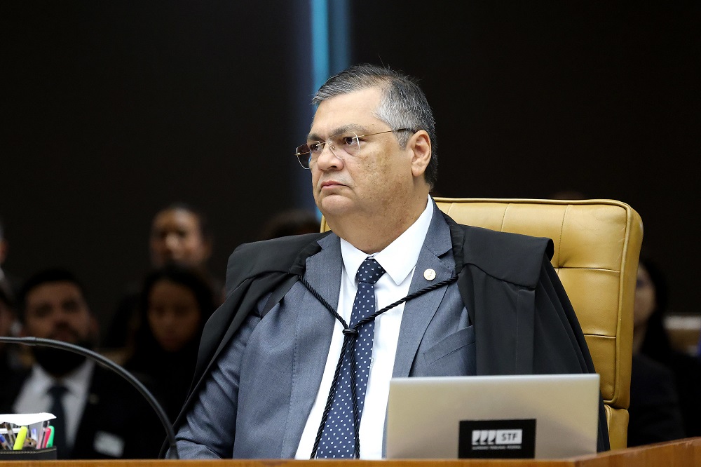 Dino determina retomada da venda de serviços funerários em São Paulo
