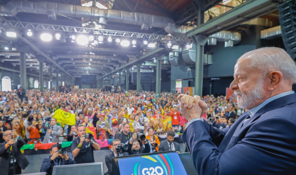 Lula destaca urgência de ações coletivas no desafio climático durante o G20 Social