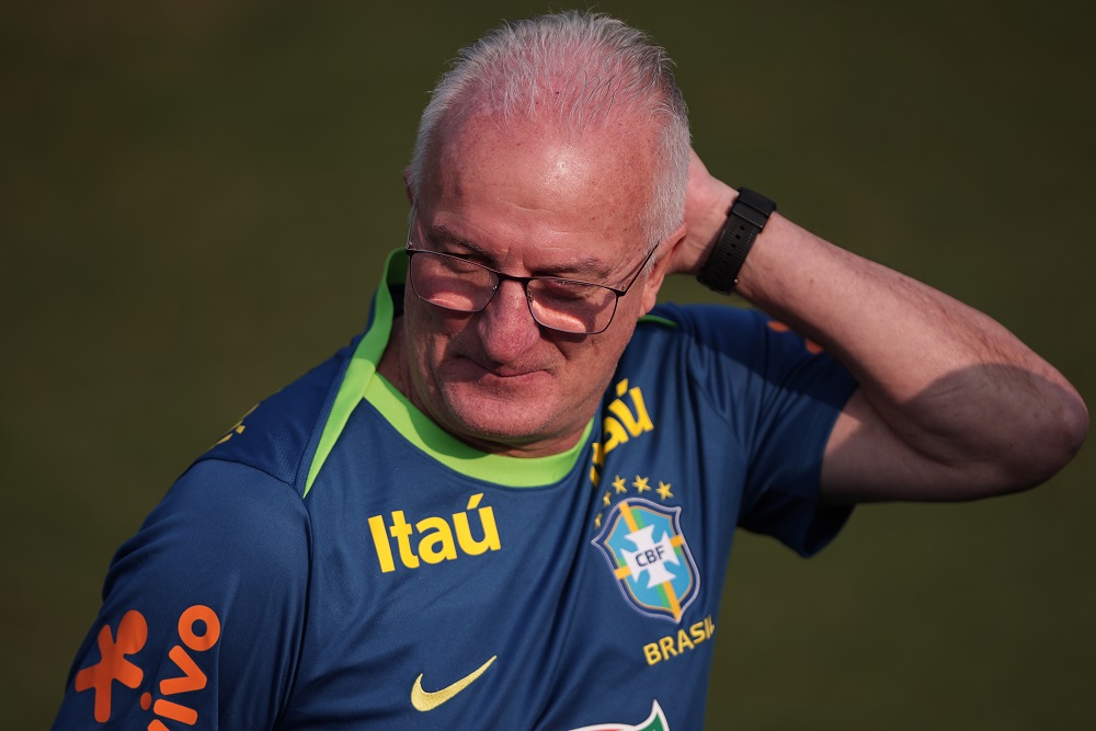 Dorival convoca Alex Telles e Dodô para jogo da seleção contra o Uruguai