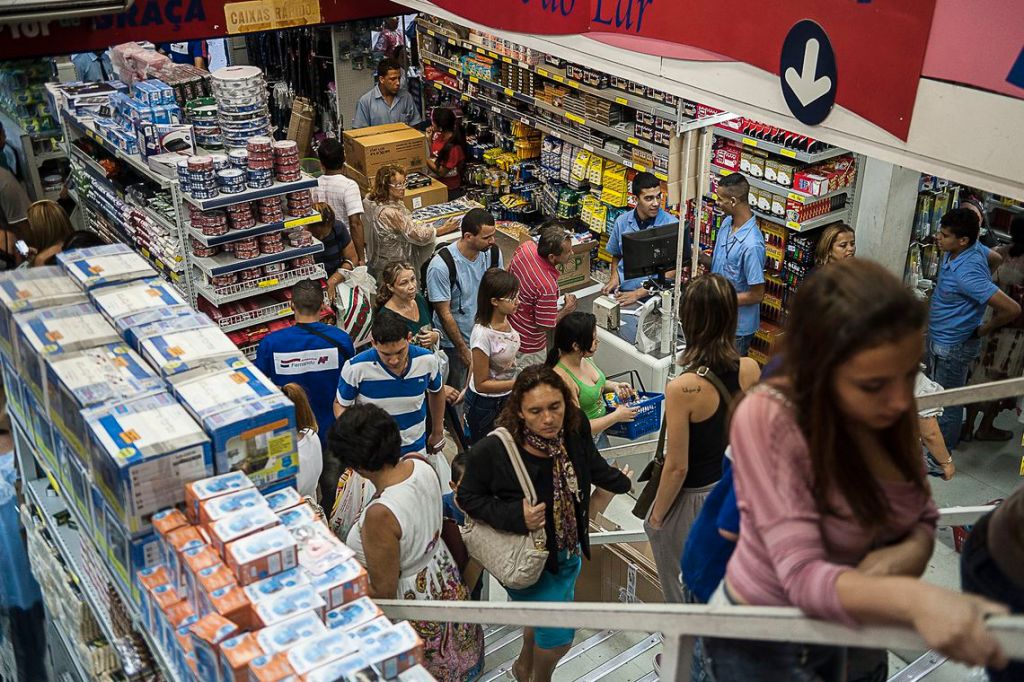 Despesas das famílias brasileiras no varejo devem chegar a R$ 478 bilhões neste ano