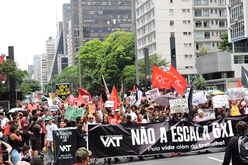 O fim da escala 6x1 e a conta de consumo que ninguém está fazendo