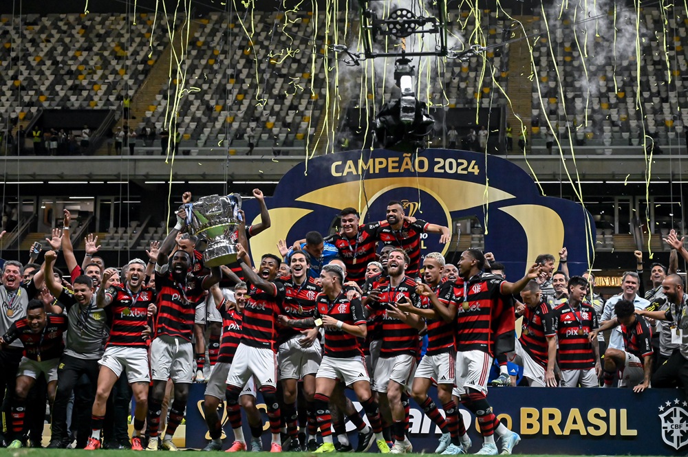Flamengo vence o Atlético-MG em Belo Horizonte e conquista o pentacampeonato da Copa do Brasil