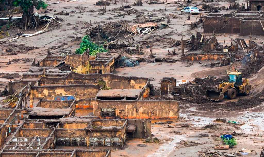 Justiça Federal absolve Samarco e BHP pelo rompimento da barragem de Fundão