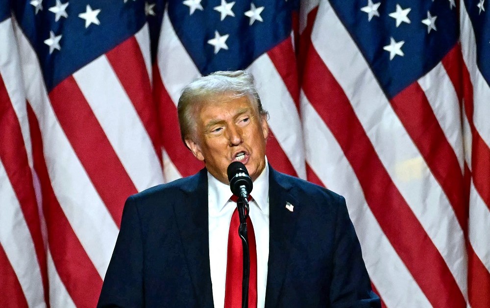 Trump pede que Congresso aprove projeto com orçamento milita