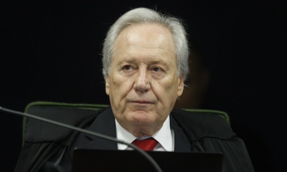 Ministro Ricardo Lewandowski durante sessão da 2ª turma do STF.