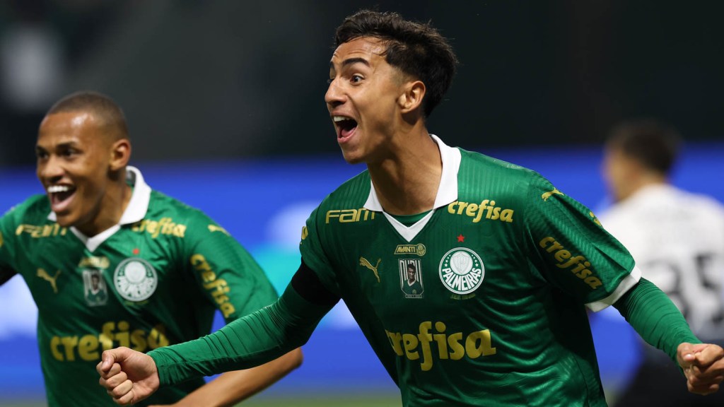 Vitor Reis, promessa do Palmeiras, reflete sobre o ano e futuro no futebol