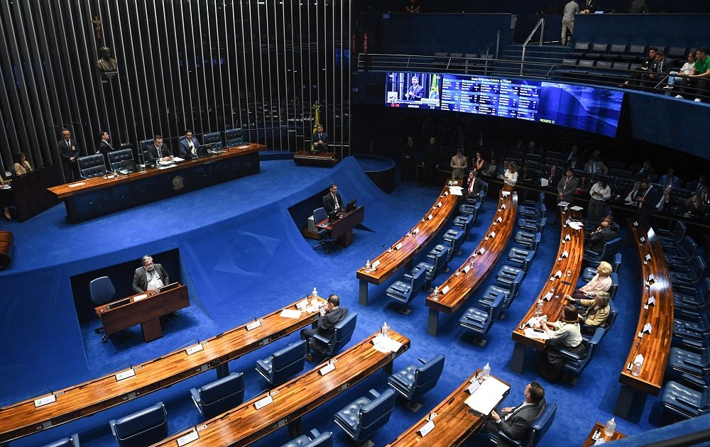 Senado aprova MP que acaba com ‘taxa das blusinhas’