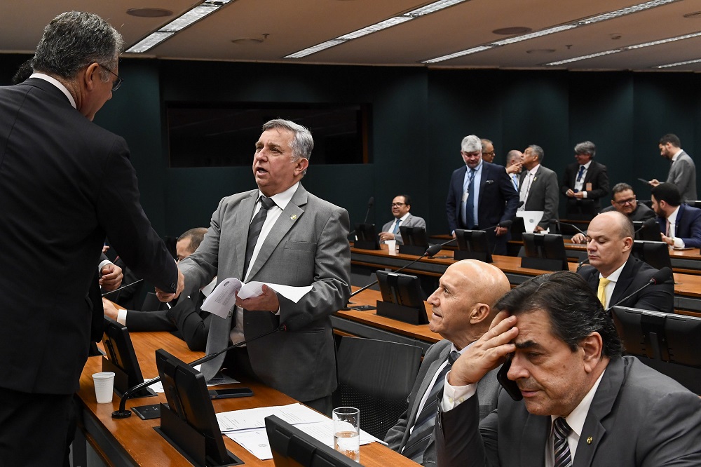 Comissão Mista de Orçamento aprova relatório preliminar da LDO de 2025