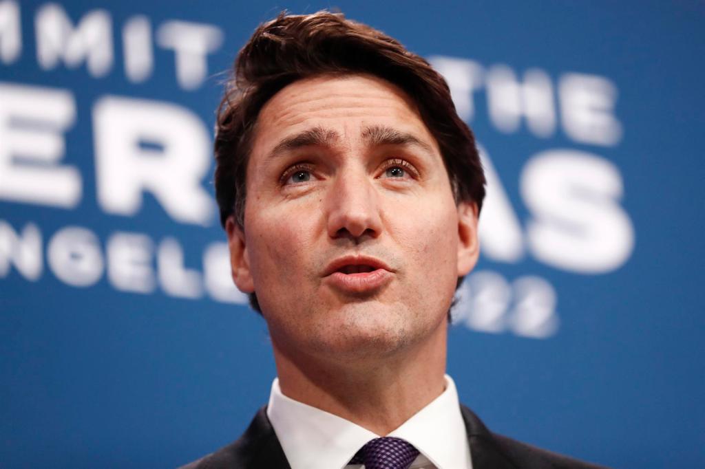 Aliado de Trudeau endossa voto de desconfiança ao governo