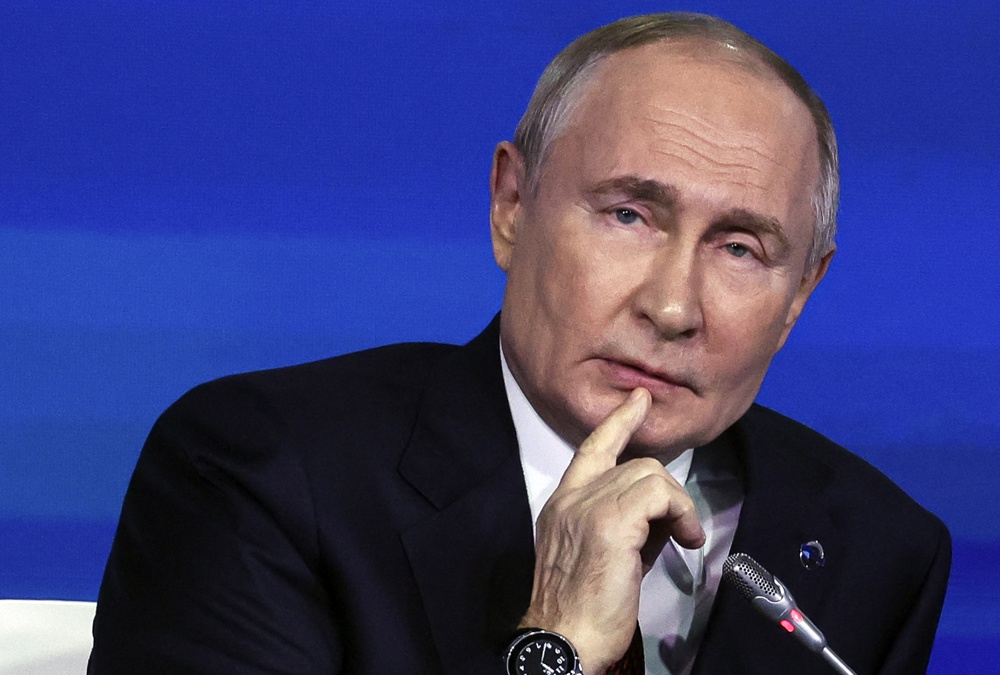Justiça da Rússia proíbe único partido contrário à guerra de disputar eleições