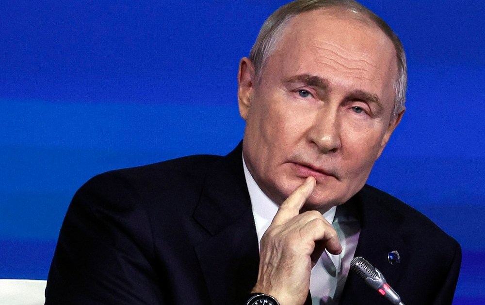 Justiça da Rússia proíbe único partido contrário à guerra de disputar eleições