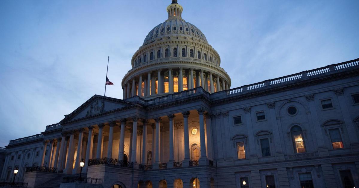 Congresso dos EUA aprova novo pacote de sanções contra a Rússia