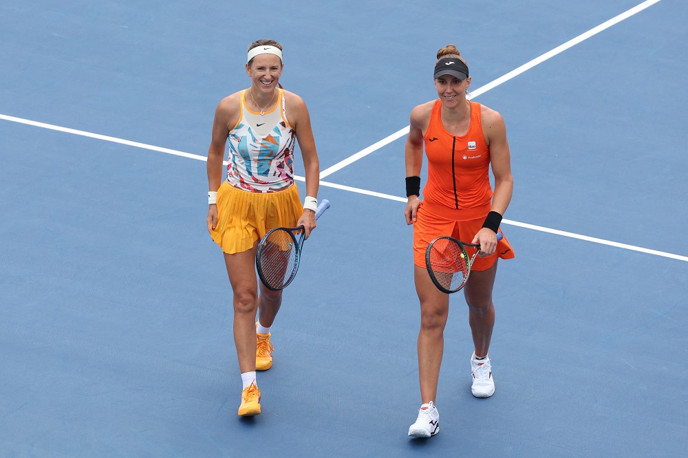 Bia Haddad inicia pré-temporada com ex-treinador de Victoria Azarenka
