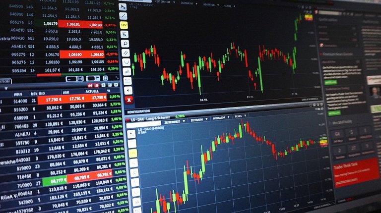 Ibovespa, o principal índice da Bolsa de Valores brasileira fecha fevereiro com queda de 4,37%. Em 2021, tombo é de 7,54%