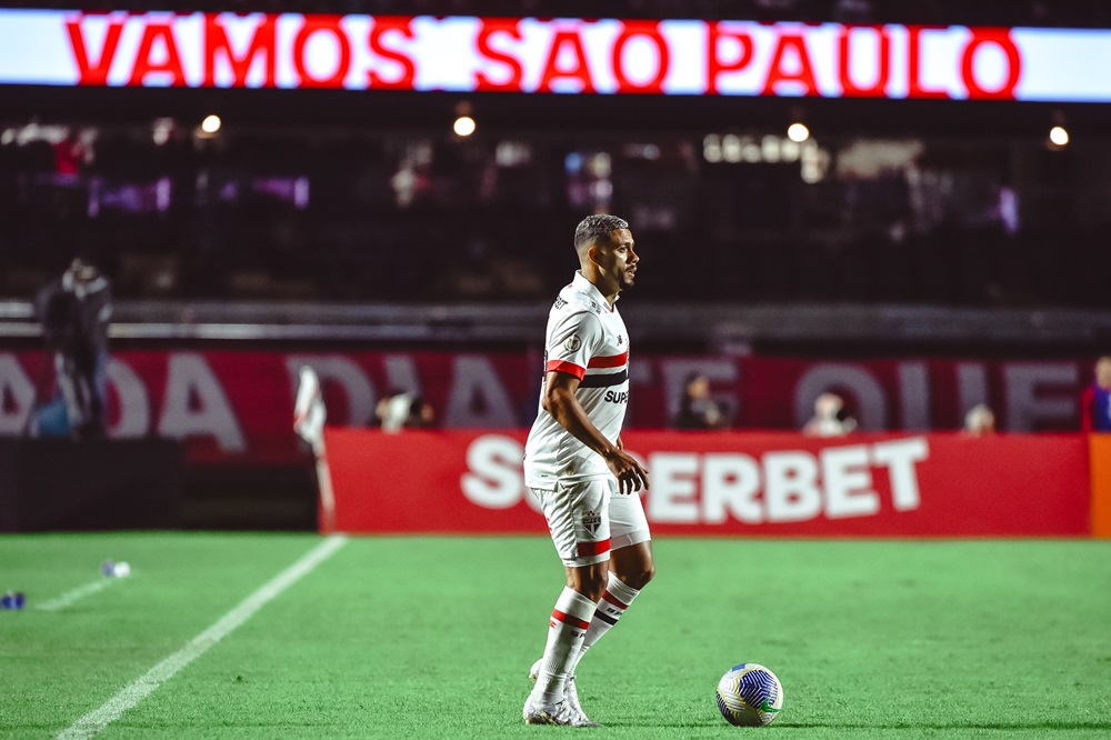 São Paulo se despede de Rafinha e encaminha vendas de Wellington Rato, Rodrigo Nestor e Michel Araújo