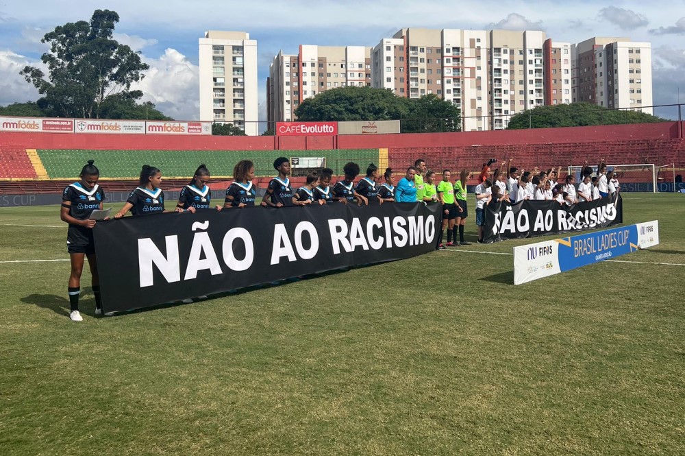 Jogadoras do River Plate são detidas por injúria racial durante torneio em São Paulo