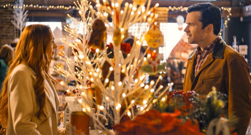 Lindsay Lohan e Ian Harding em ação no filme "Nosso Segredinho"