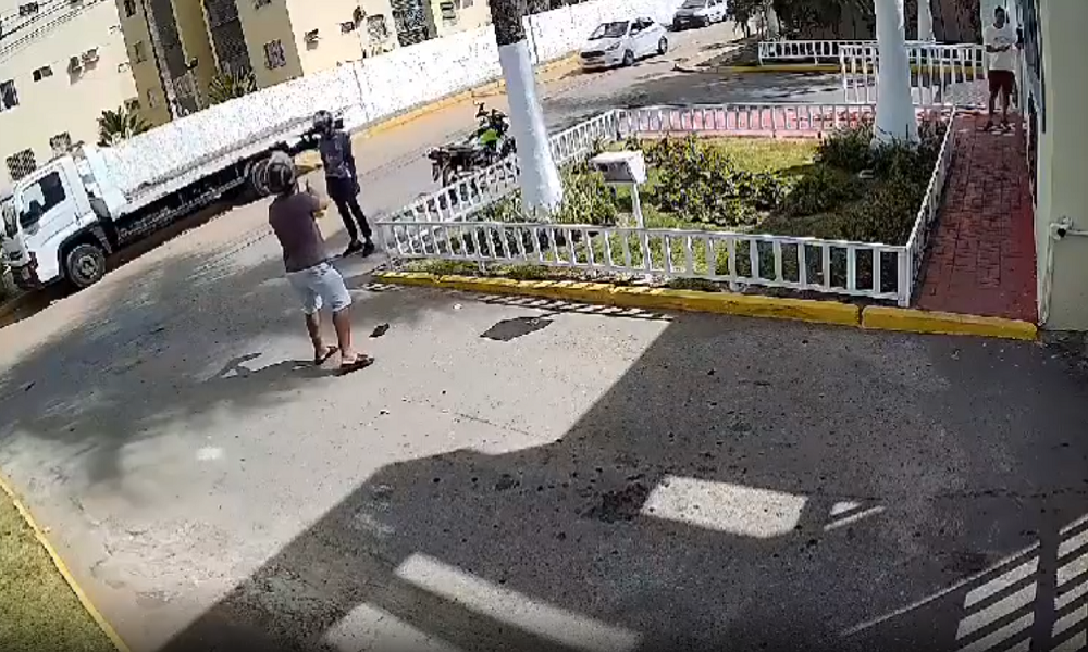 Policial militar é preso e agredido após matar mototaxista por causa de R$ 7
