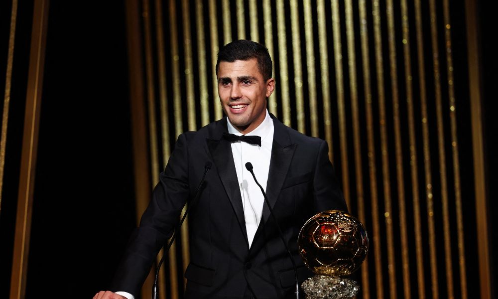 Rodri é eleito o melhor jogador do mundo pelo The Guardian