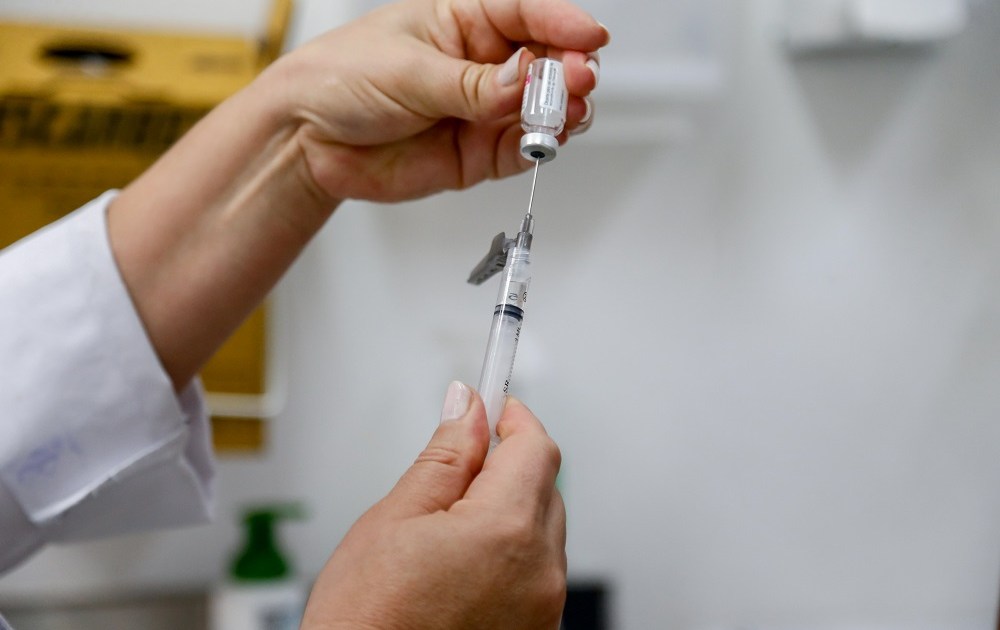 Campanha de multivacinação começa no país; confira as vacinas oferecidas