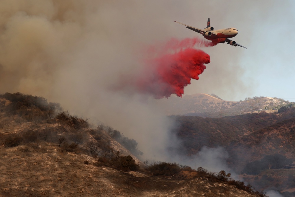Serviço Meteorológico emite alerta para rajadas de vento em Los Angeles