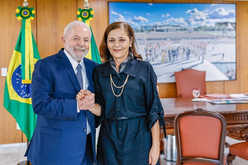 Brasil envia embaixadora para posse de Maduro após convite