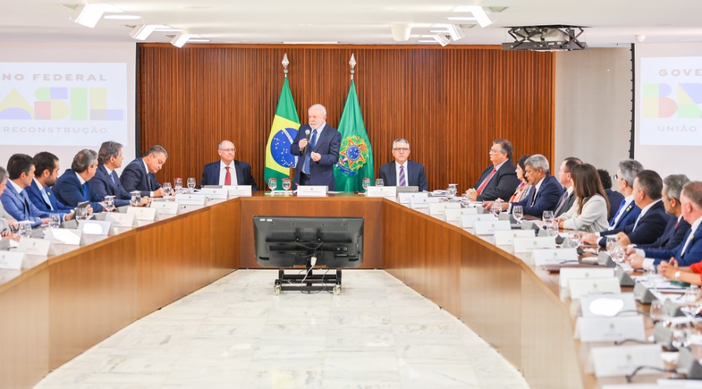 Lula se reúne com governadores dos Estados e do Distrito Federal no Palácio do Planalto