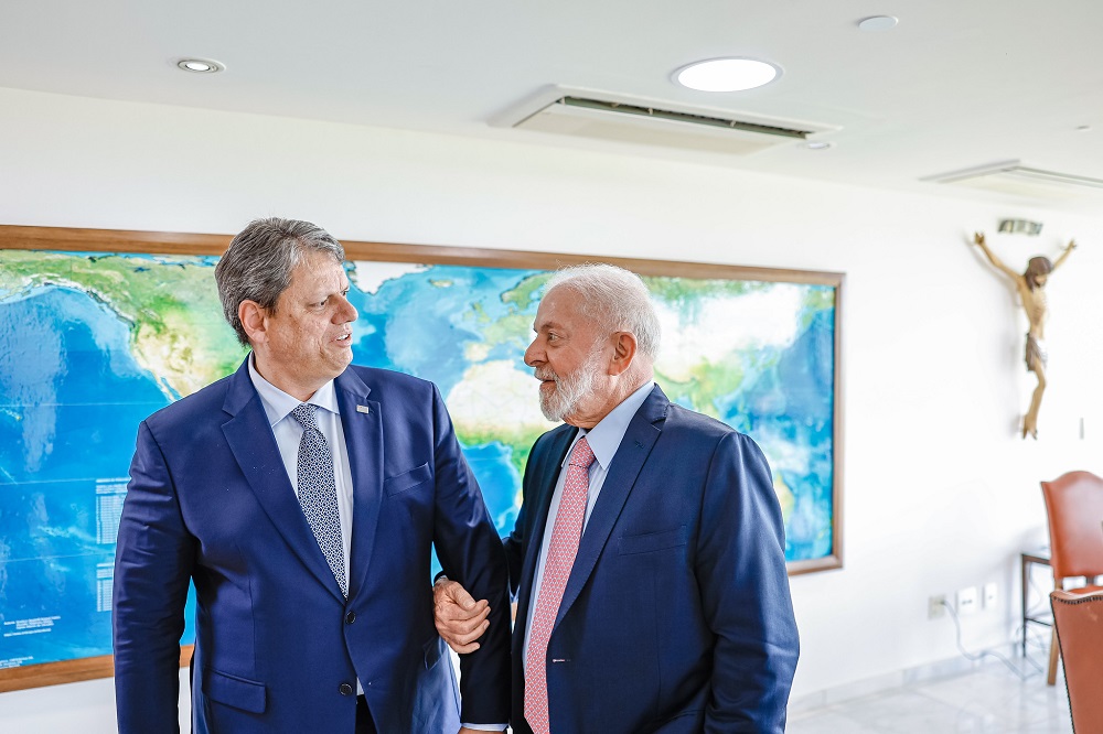 Lula e Tarcísio terão encontro para decidir quem vai fazer licitação do túnel Santos-Guarujá