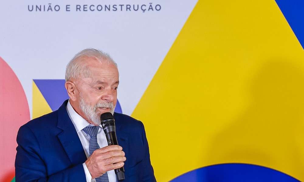 Lula se reúne com Itamaraty, Polícia Federal e FAB para discutir deportação de brasileiros dos Estados Unidos