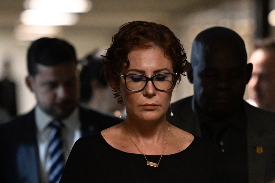 Carla Zambelli na coletiva