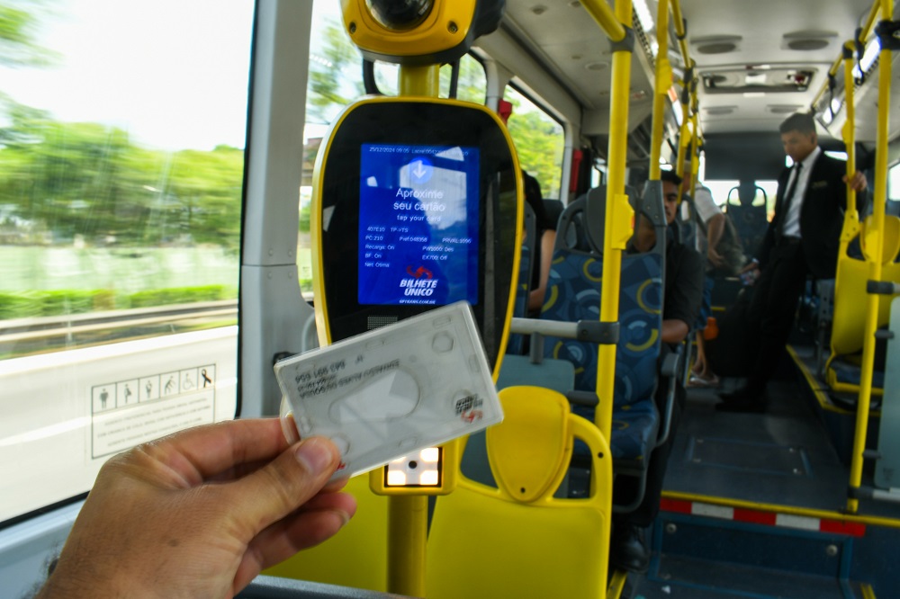 Aumento das tarifas de transporte público em São Paulo provoca protestos