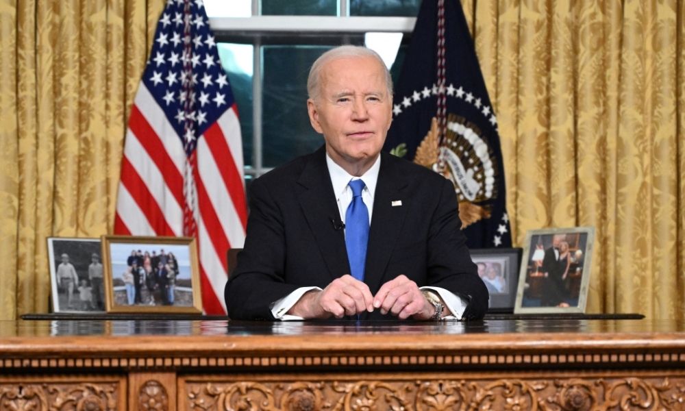 Biden se despede da Casa Branca, deseja sucesso para Trump, mas faz alerta sobre as ameaças à democracia dos EUA