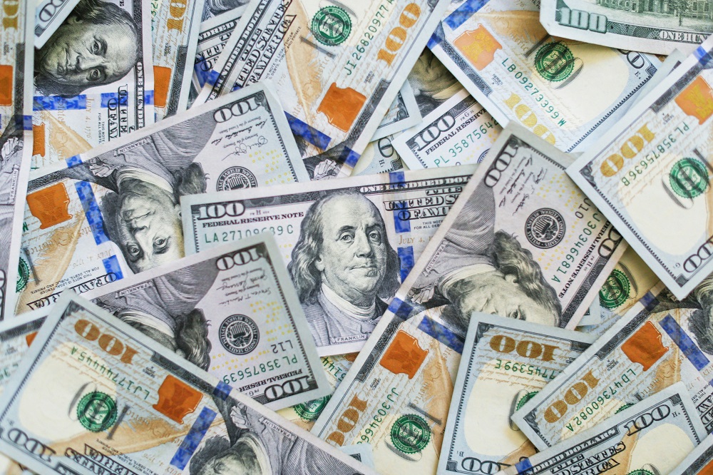 Diretora do Federal Reserve diz que luta contra inflação ainda não foi vencida nos EUA