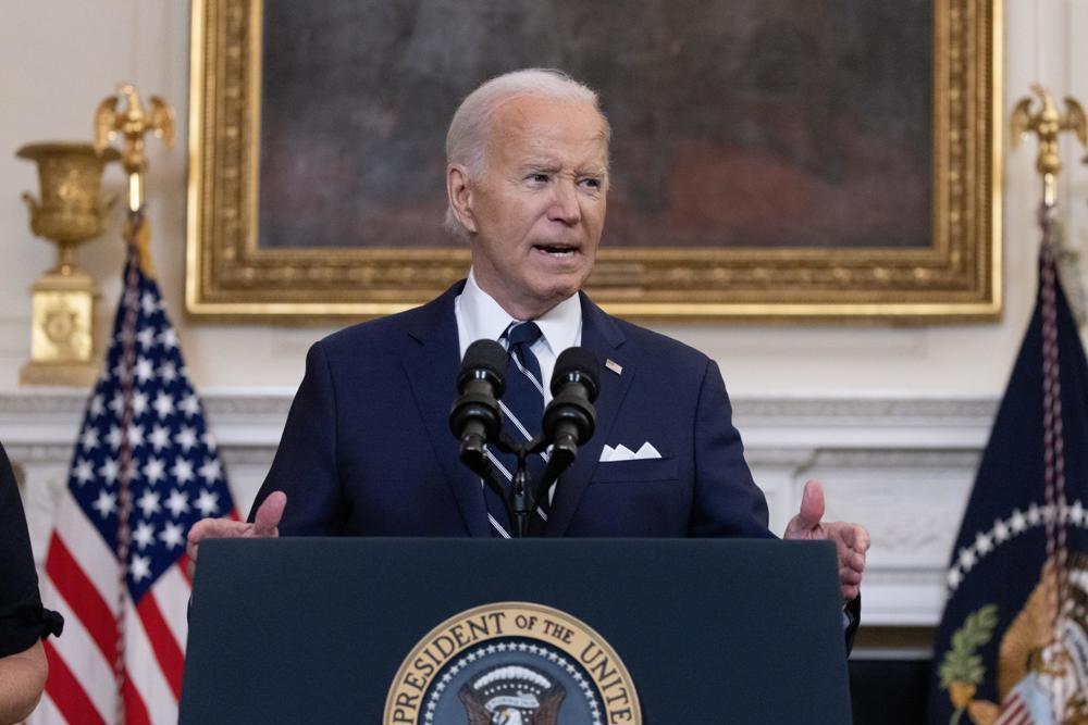 Biden assina decreto que reconhece incêndios em Los Angeles como desastre de grandes proporções