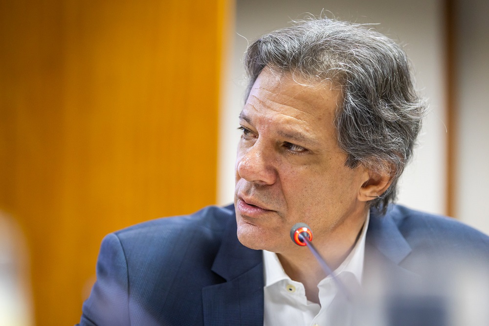 ‘Vamos ter cautela’, diz Haddad em meio a incertezas na economia brasileira após a posse de Trump