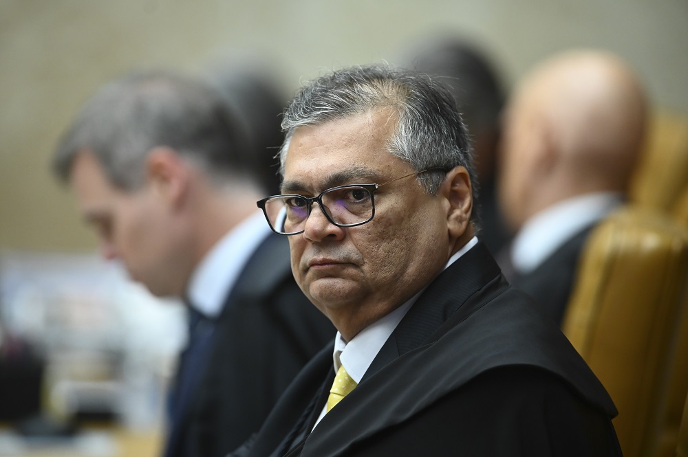 Polícia Federal pede ao STF que Dino assuma relatoria de operação que investiga ‘Rei do Lixo’