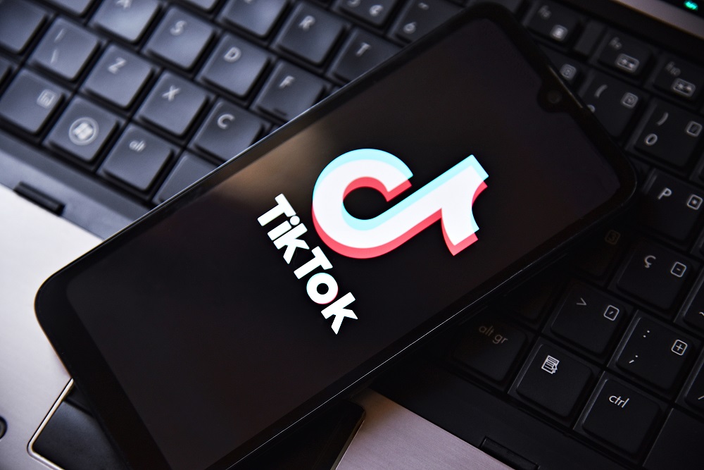 China defende autonomia do TikTok para que metade da empresa passe a ser de capital americano