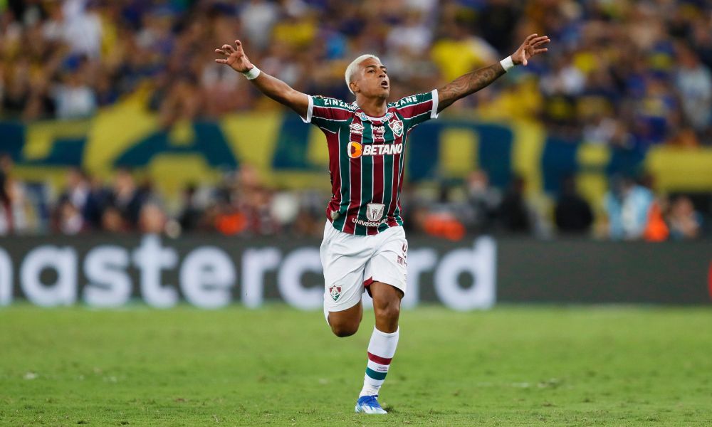 Fluminense oficializa empréstimo de John Kennedy ao Pachuca