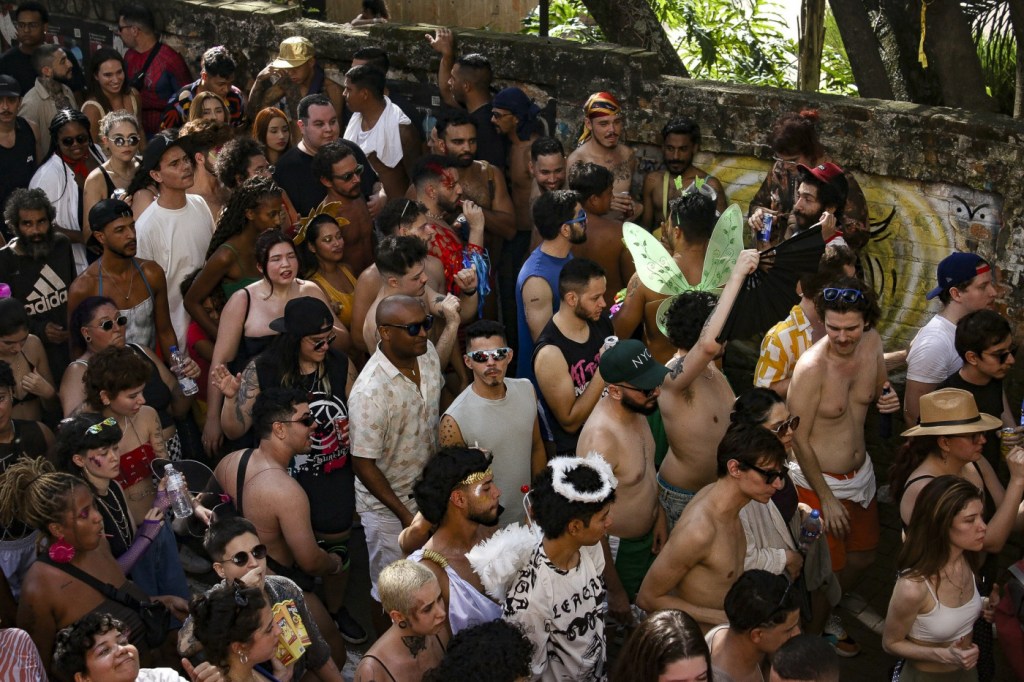 São Paulo registra 590 roubos ou furtos no pré-carnaval