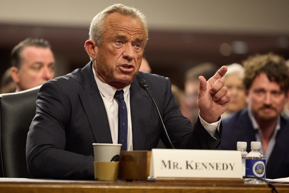 Senado dos EUA confirma Robert F. Kennedy Jr. como secretário de Saúde