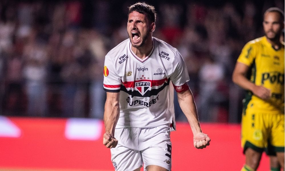 São Paulo quita um mês de direitos de imagem atrasados