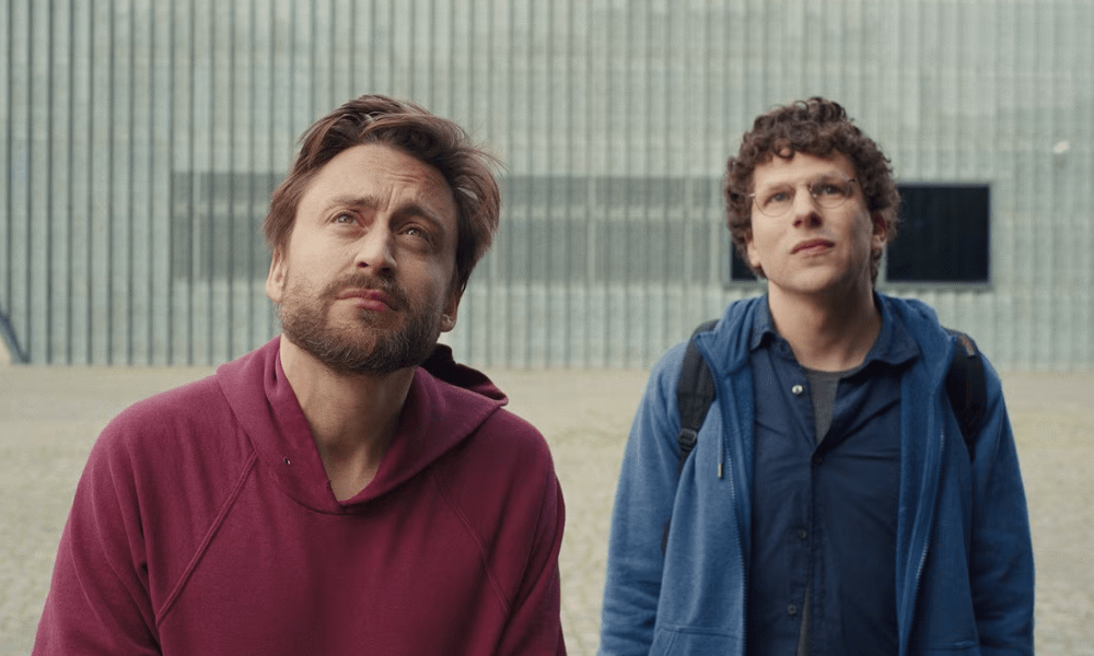 Kieran Culkin brilha em ‘A Verdadeira Dor’, filme tocante sobre luto e conexões perdidas