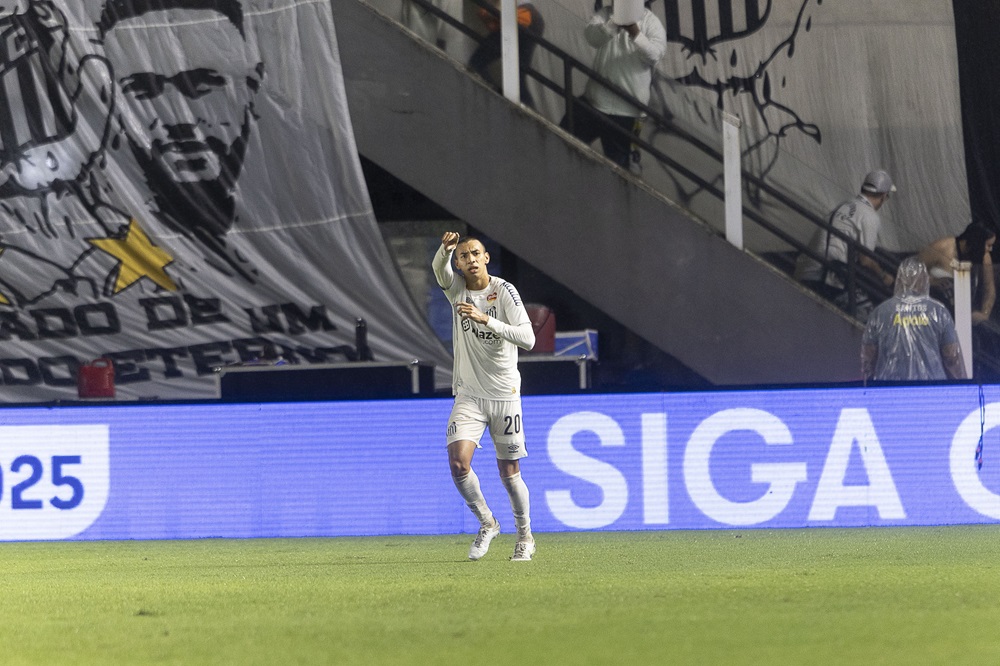 Guilherme é chamado de ‘craque’ por Neymar e diz que camisa 10 contagiou o Santos