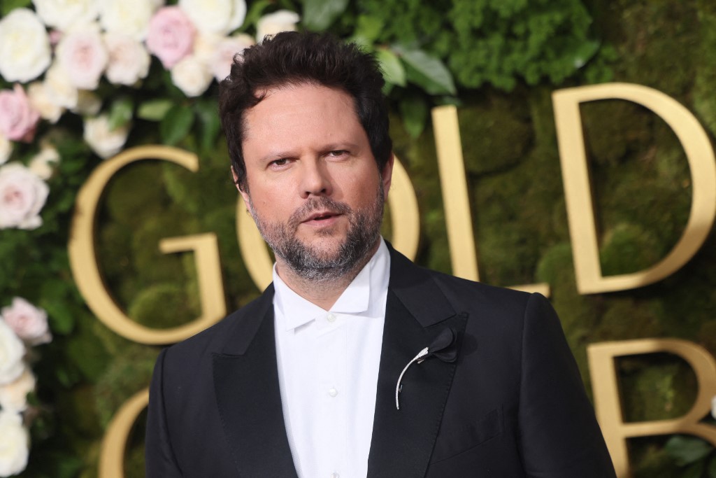 ‘Espero sair daqui muito feliz’, diz Selton Mello no Oscar