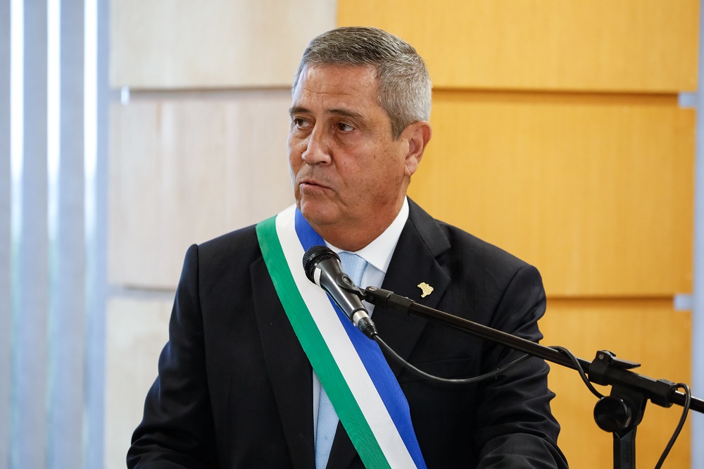 Defesa de Braga Netto solicita extensão do prazo de resposta sobre trama golpista após manifestação de Cid