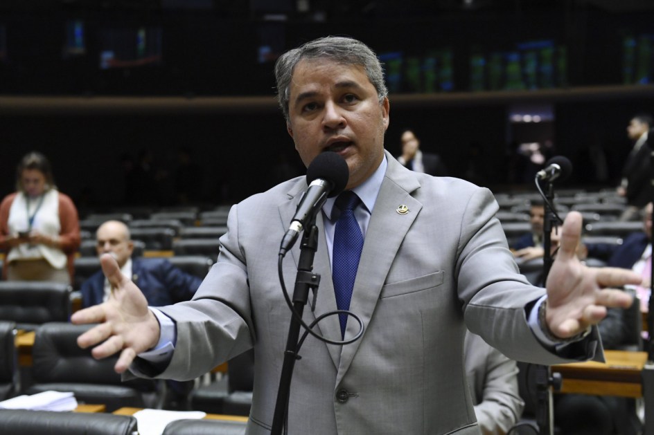 Plenário da Câmara dos Deputados durante sessão conjunta do Congresso Nacional destinada à deliberação de Projeto de Resolução do Congresso Naciona