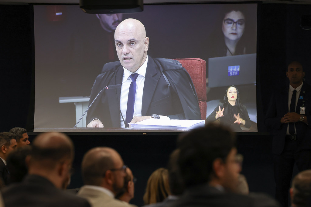 Moraes apresenta vídeos do 8 de Janeiro e diz que justa causa para instauração de ação penal ‘está presente’