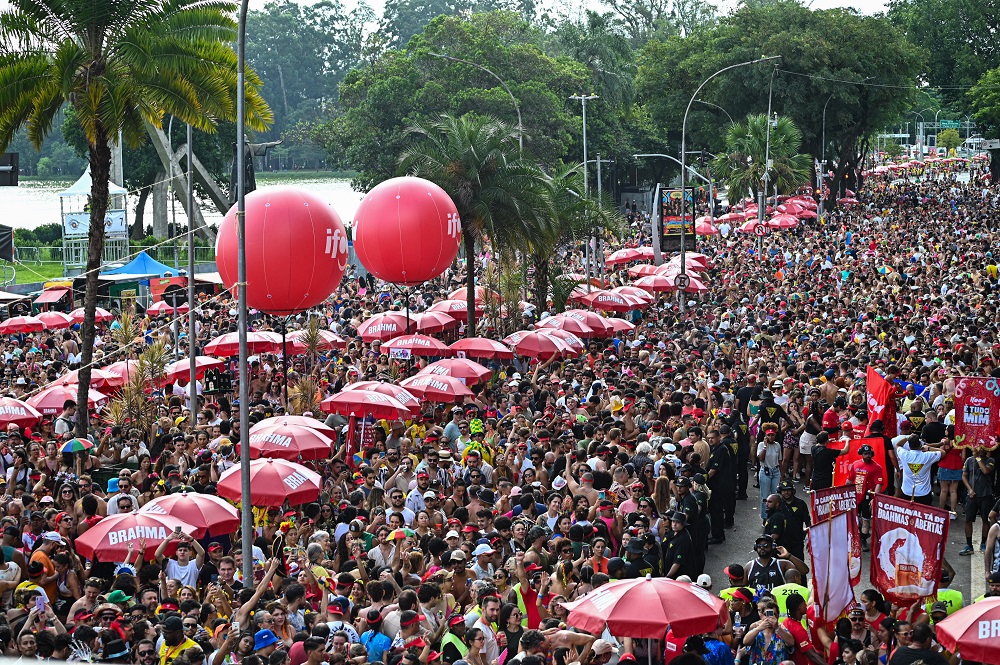 Pesquisa revela quais são os golpes financeiros mais praticados durante o Carnaval
