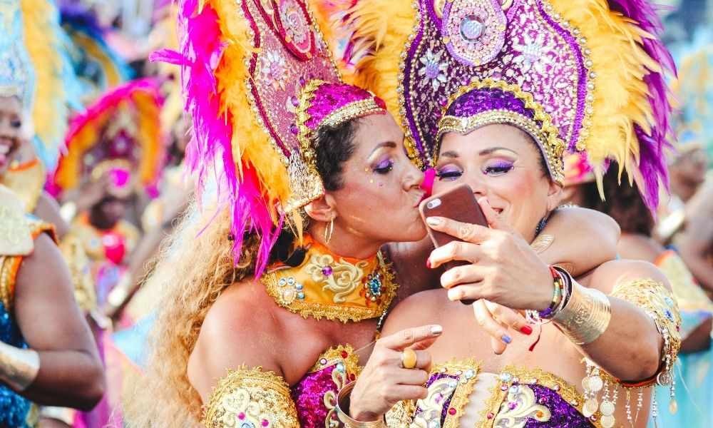 Que tal rever como foi a sua exposição digital pós-Carnaval?